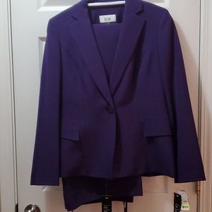 Ladies suit